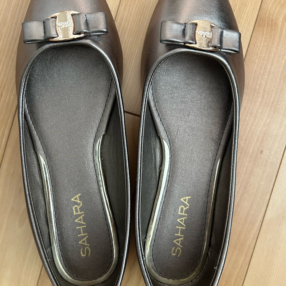 Elegant Metallic Brown Loafers